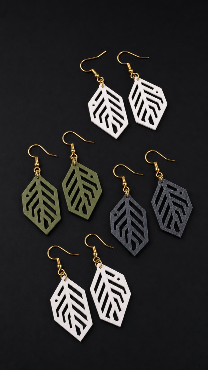 3D printed geometric earrings in several colors